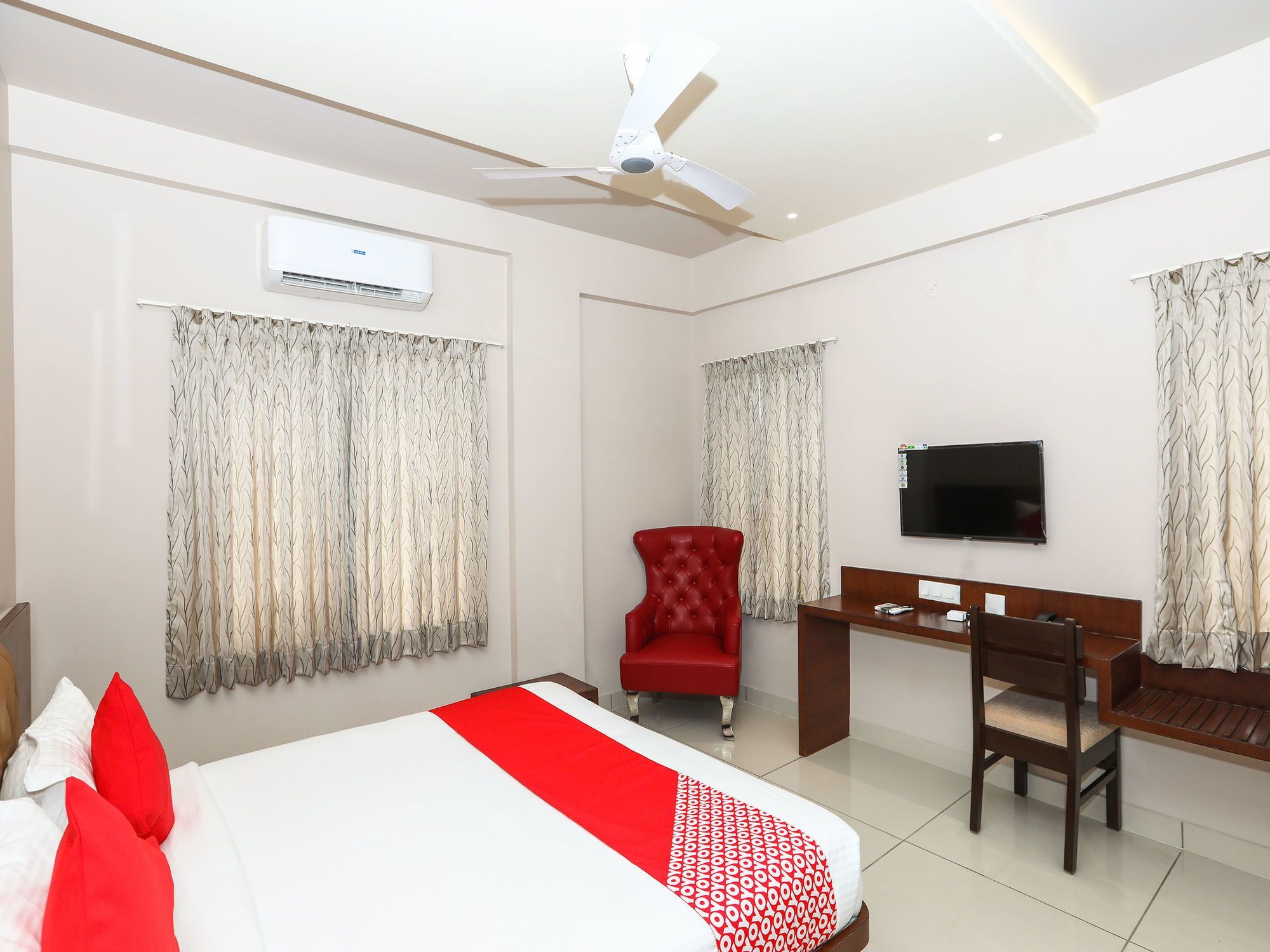 Oyo 15220 Jn Stay Mysore Exterior photo